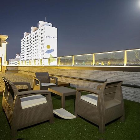 צ'אנגוון Hotel Lazy Heaven מראה חיצוני תמונה