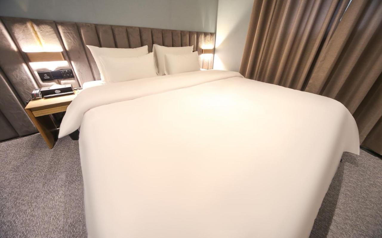 צ'אנגוון Hotel Lazy Heaven מראה חיצוני תמונה