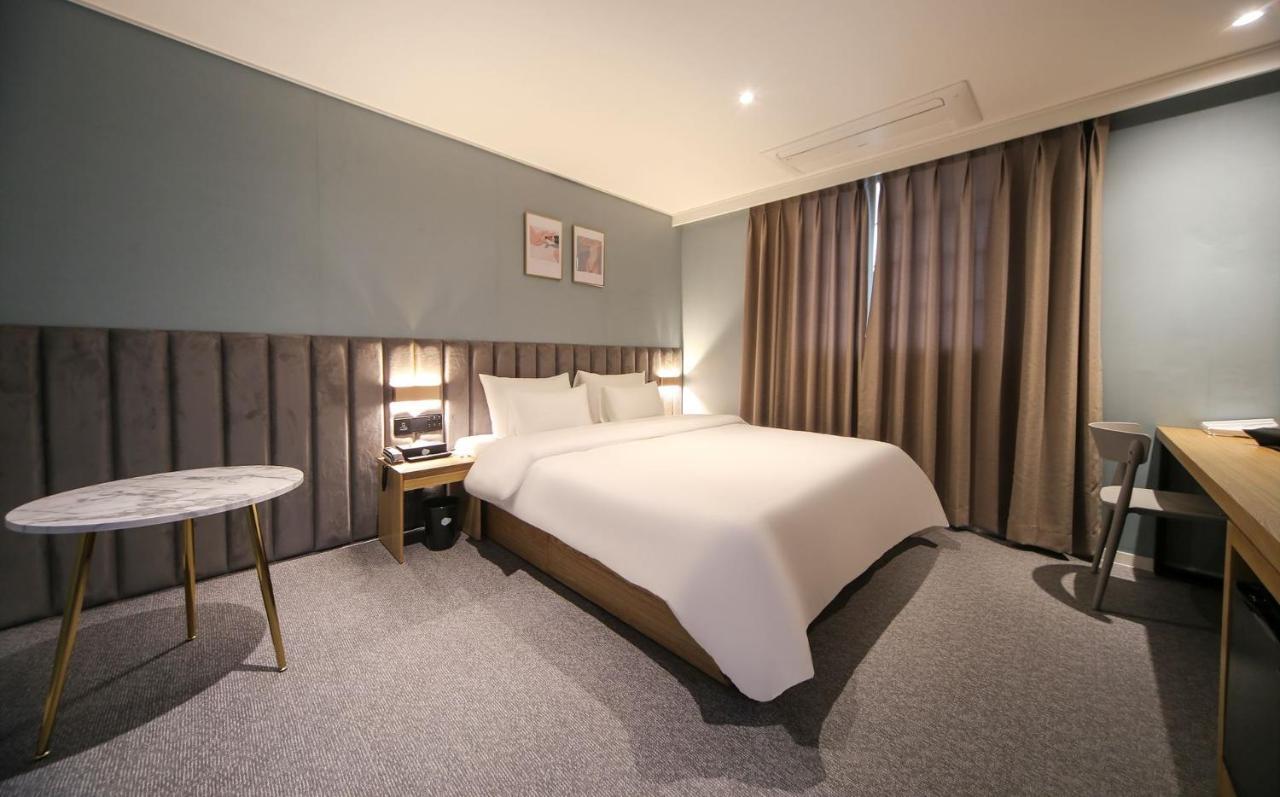 צ'אנגוון Hotel Lazy Heaven מראה חיצוני תמונה