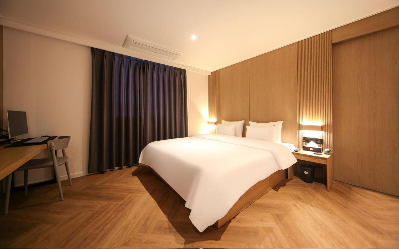 צ'אנגוון Hotel Lazy Heaven מראה חיצוני תמונה